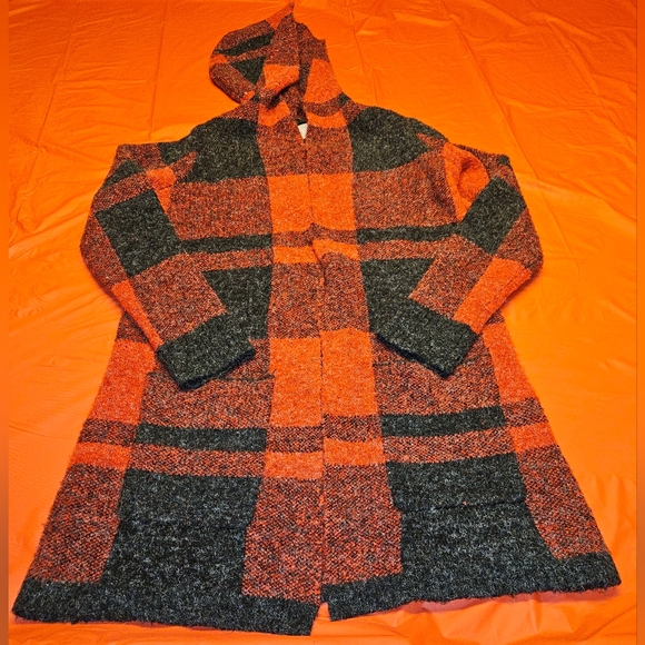 Cyrus Sweaters - Cyrus Open Front Hooded Cardigan Small Red & Black w/Front Pockets Hem-31" EUC